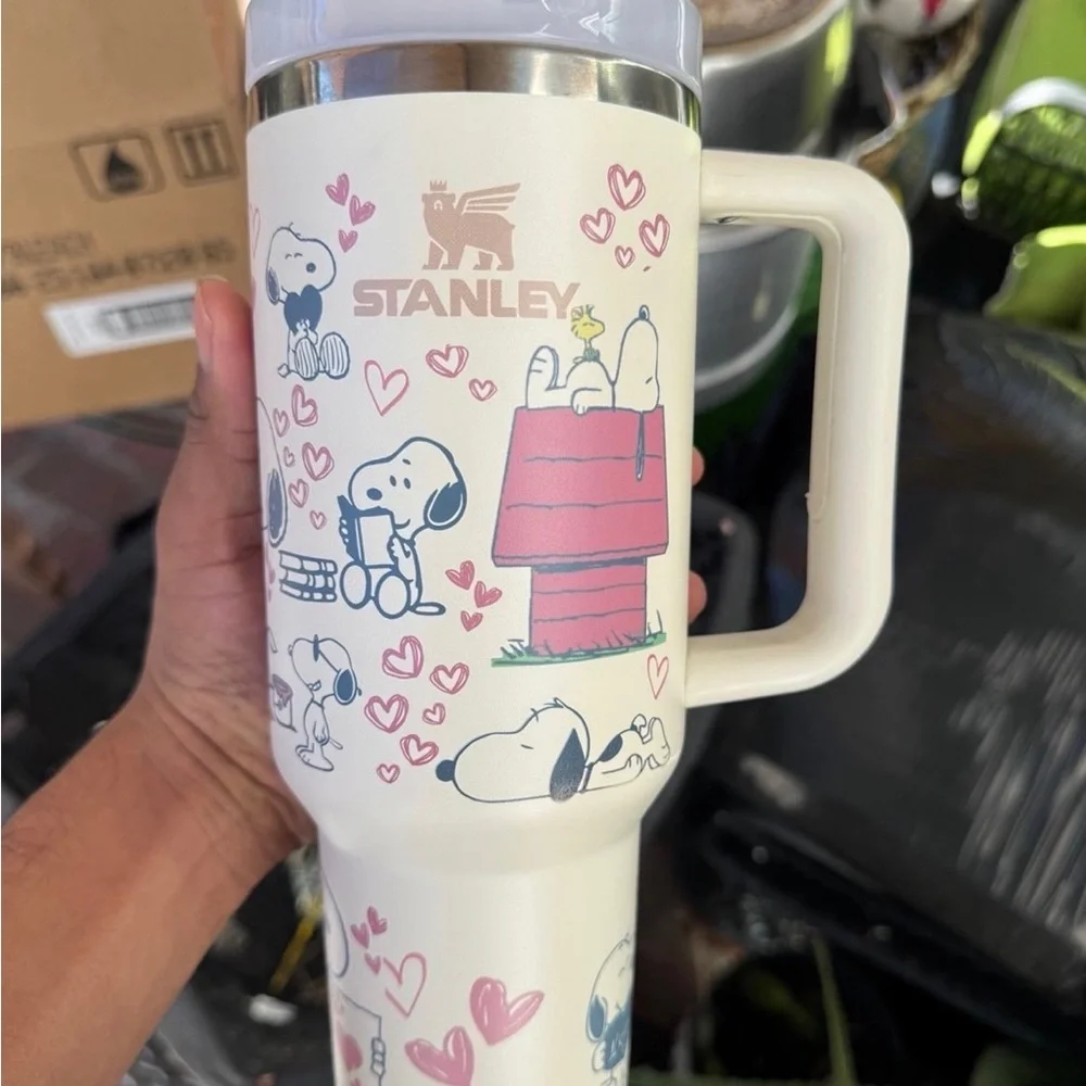 Stanley White & Pink Peanuts Snoopy Travel Mug with Handle - Picture 1 of 1